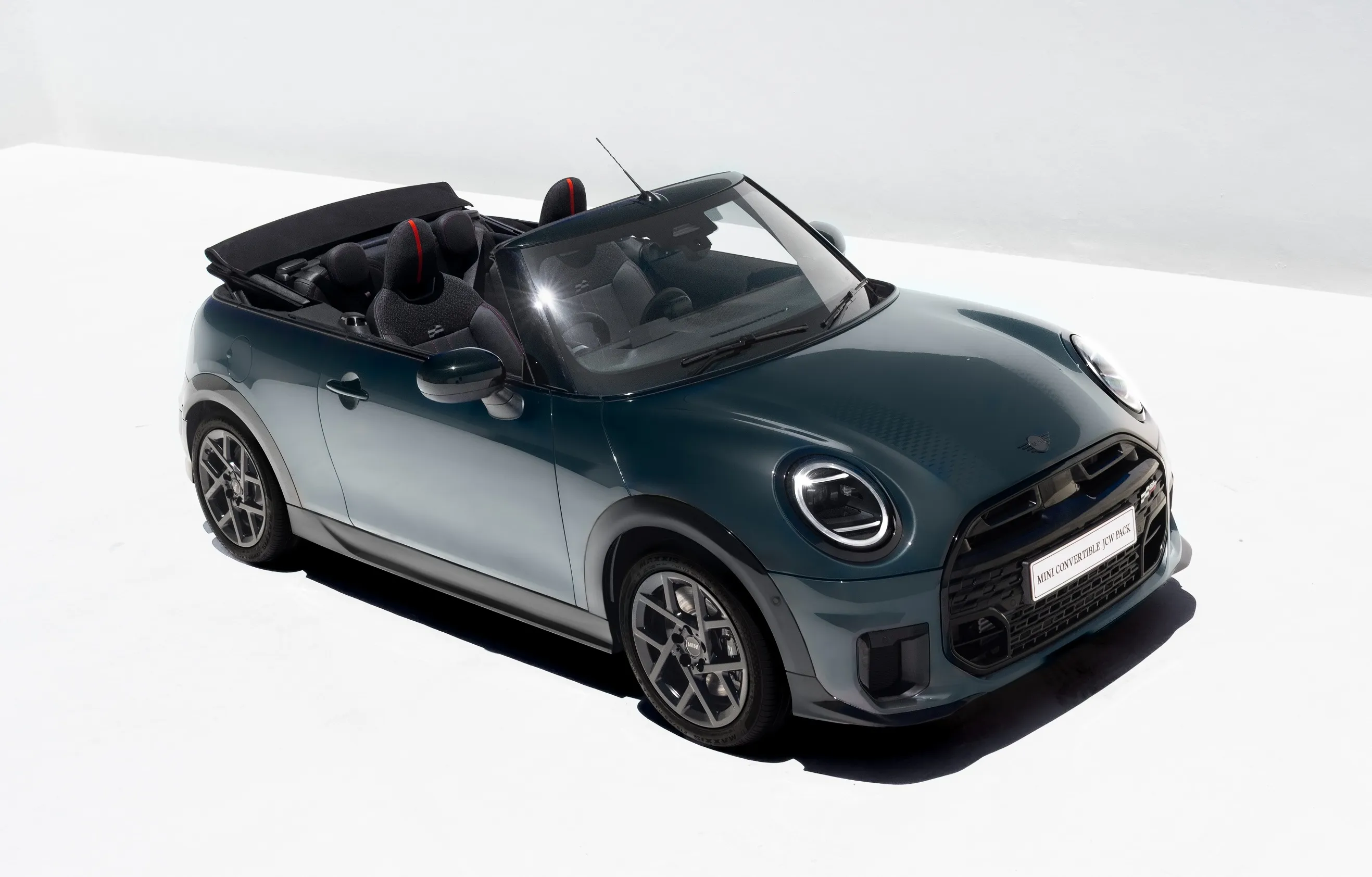 2026 Mini Convertible JCW Pack Debuts In India: Price, Features ...