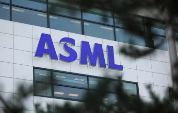 ASML Shares Surge On Strong Quarterly Bookings Amid Chip Demand Boom ...