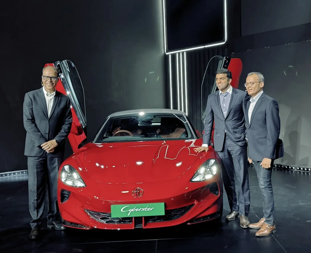 MG Unveils Cyberster Roadster & M9 Limousine At Bharat Mobility Global ...