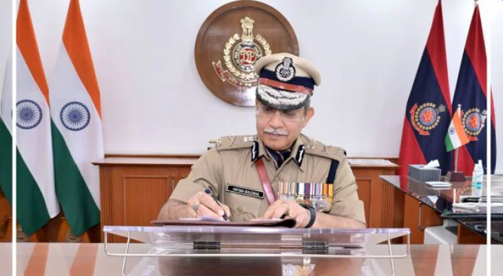 Delhi CP Satish Golchha directs DCPs to work with government to ...